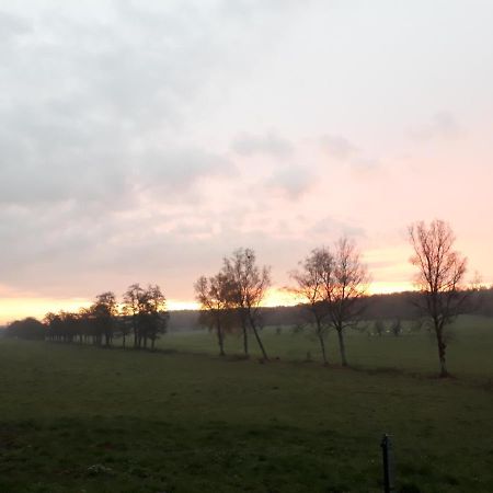 Les Arpents Verts Momignies Exterior foto